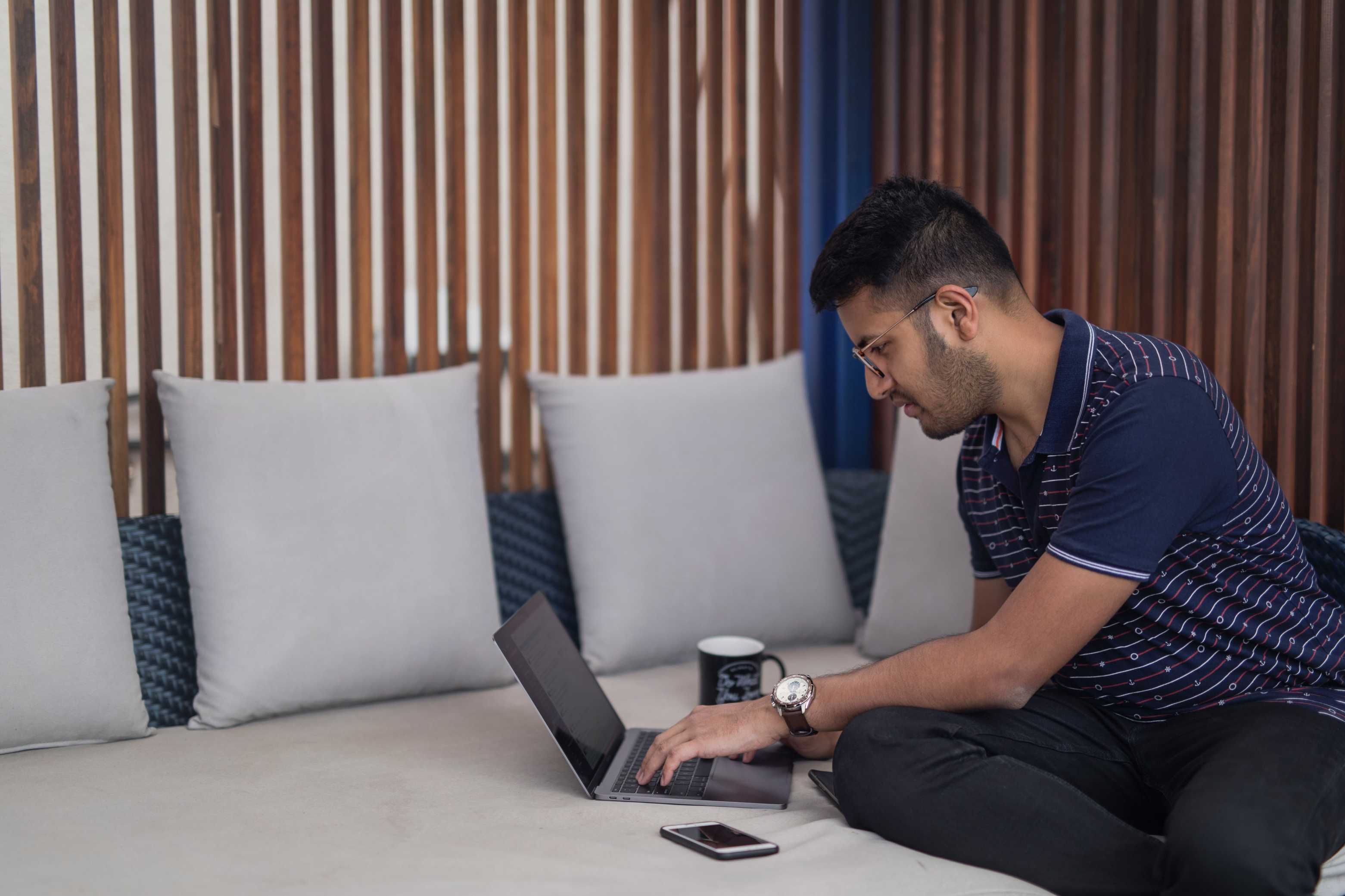 Things to Consider When Renting a Laptop for Remote Work